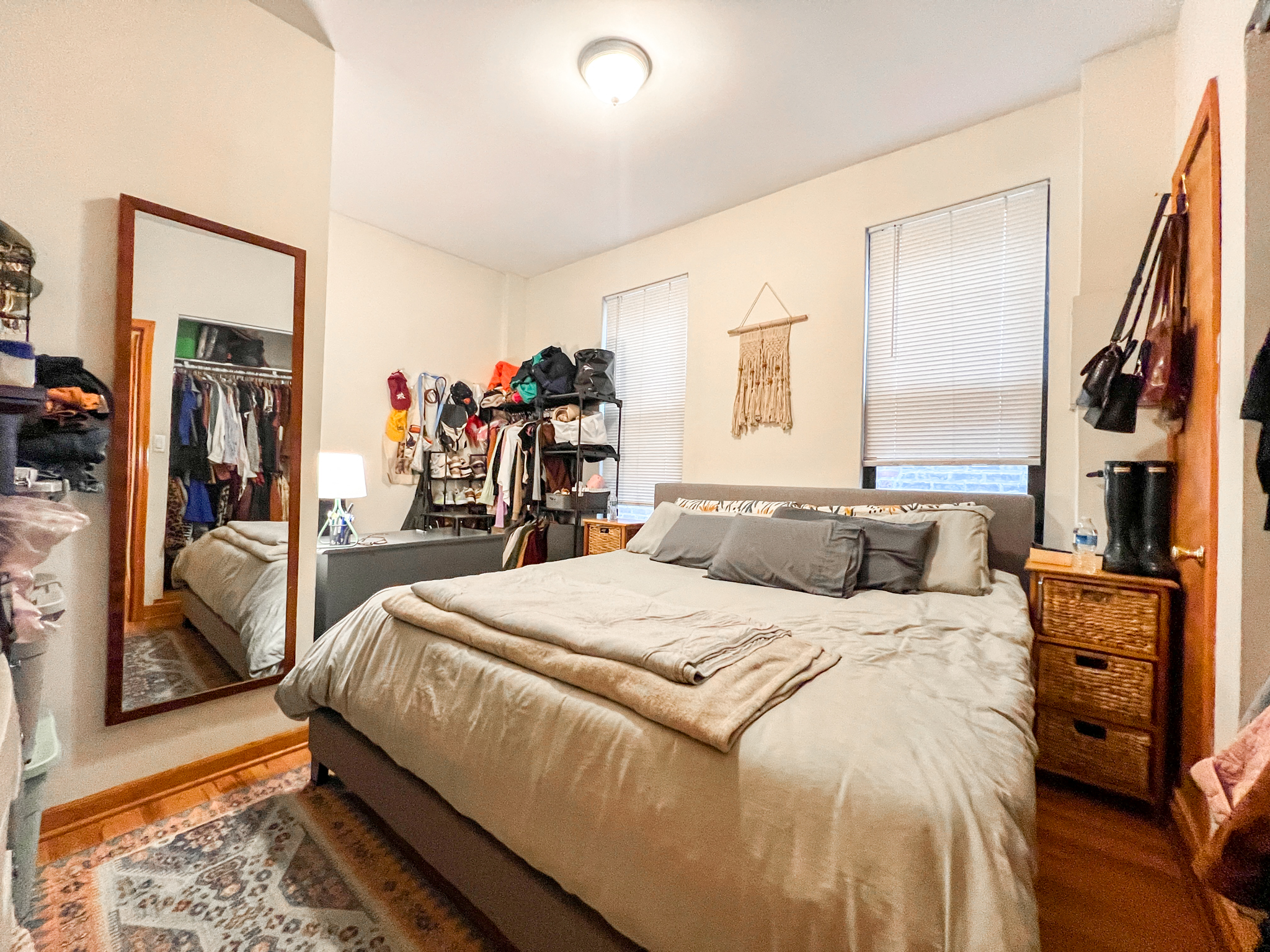 2010 W. Chicago Ave. 2010 W. Chicago Ave., IL 60622 West Town - Leasing by Cross Street